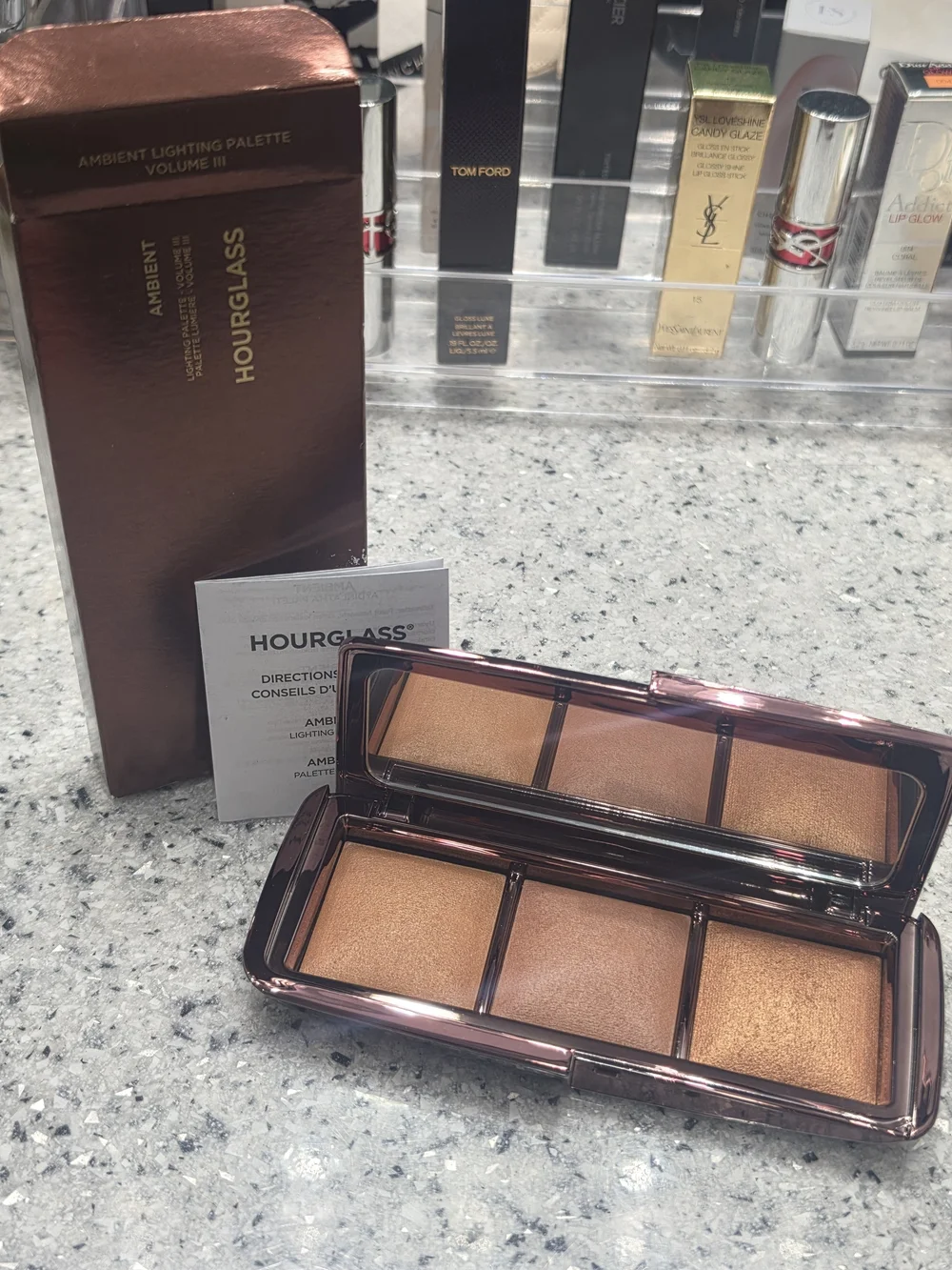 Hourglass Bronzer Ambient Lighting Pallet Volume III